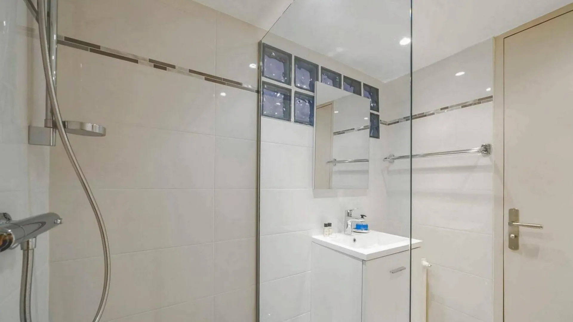 דירה פריז Appartement Rocher צרפת